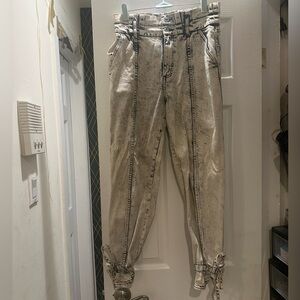 Something Navy Bleach Wash Denim Pant